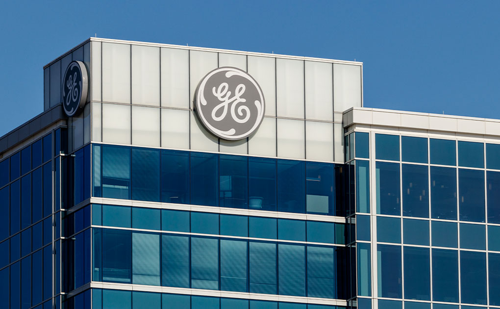 General Electric splits into three companies: health, energy and aviation